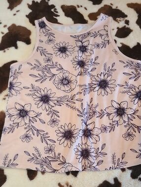 SHEIN Pink Floral Tank Top